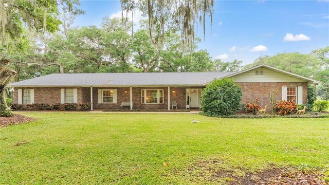 4640 Forest Dr, Mulberry, FL 33860