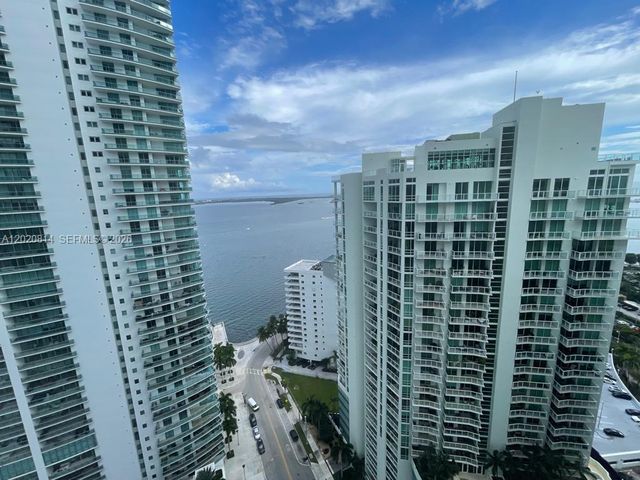1300 Brickell Bay Dr #1805, Miami, FL 33131