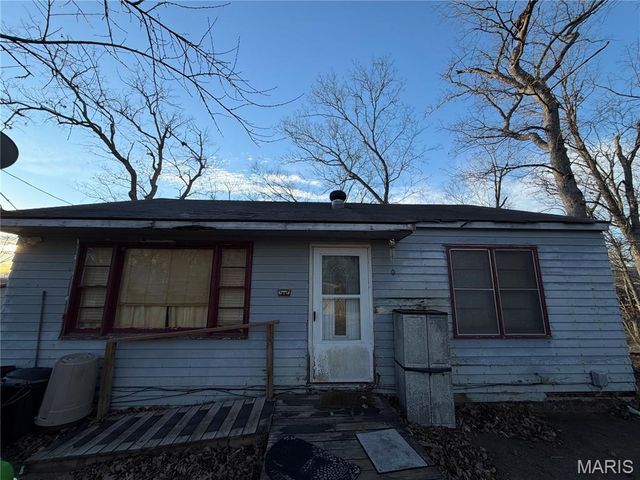 7221 N  Shore Dr, Robertsville, MO 63072