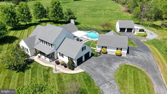 95 Laurel Ln, Palmyra, PA 17078