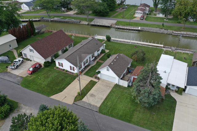 2915 Rising Sun, Pt Clinton, OH 43452