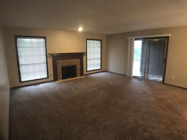 4902 S  South Cir #10449734, Fort Smith, AR 72903