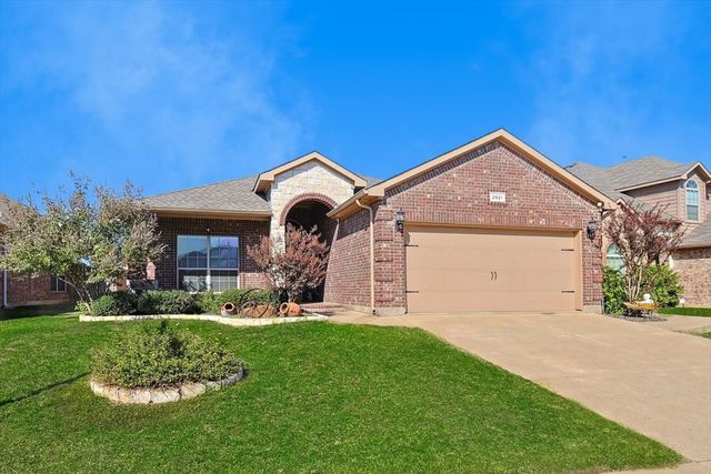 2021 Frosted Willow Ln, Fort Worth, TX 76177