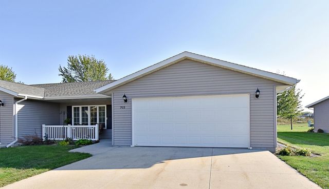 703 Spruce Dr, Independence, IA 50644