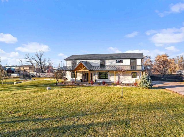 3030 Barrier Pl, Spearfish, SD 57783