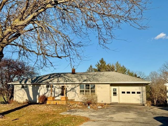 15050 Sth 23, Darlington, WI 53530