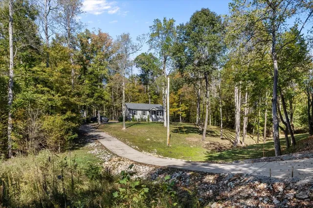 106 Buttrey Rd, Dickson, TN 37055