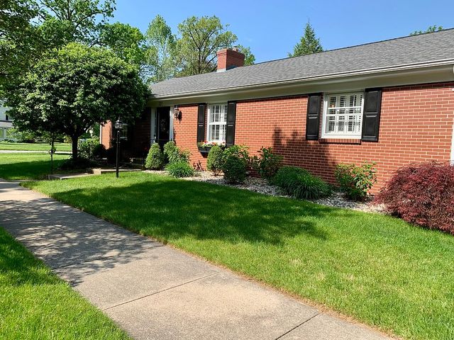 301 N  Esther St, South Bend, IN 46617