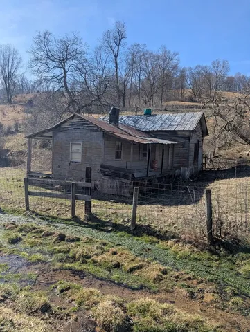 McNew Holw, Lebanon, VA 24266