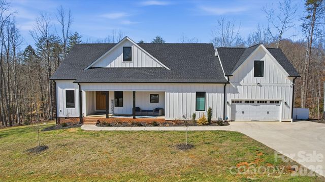 128 Laurel Ridge Dr, Statesville, NC 28677