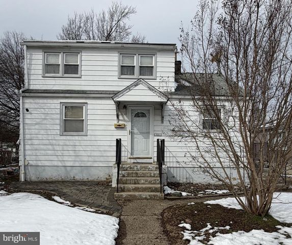 62 Warren Ave, Bellmawr, NJ 08031
