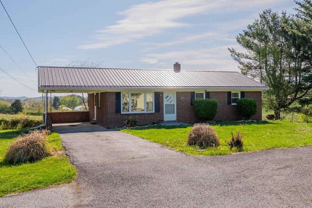 174 Windy Way Ln, Wytheville, VA 24382