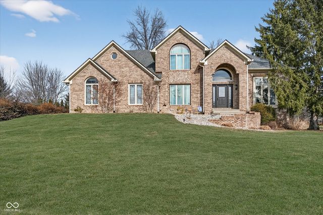 7450 Berkshire Ln, Indianapolis, IN 46229