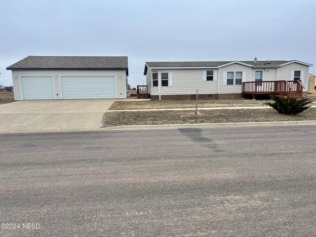 2337 10th Ave SW, Watertown, SD 57201