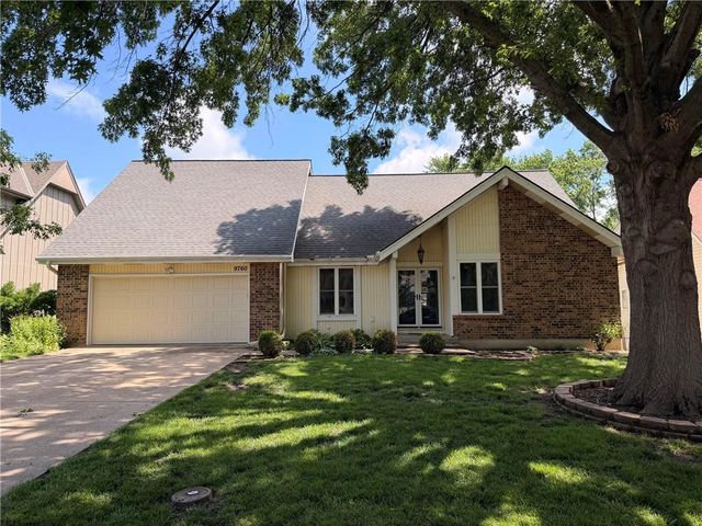 9760 W  101st Ter, Overland Park, KS 66212