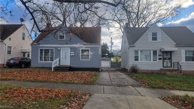 19508 Beverly Ave, Maple Heights, OH 44137