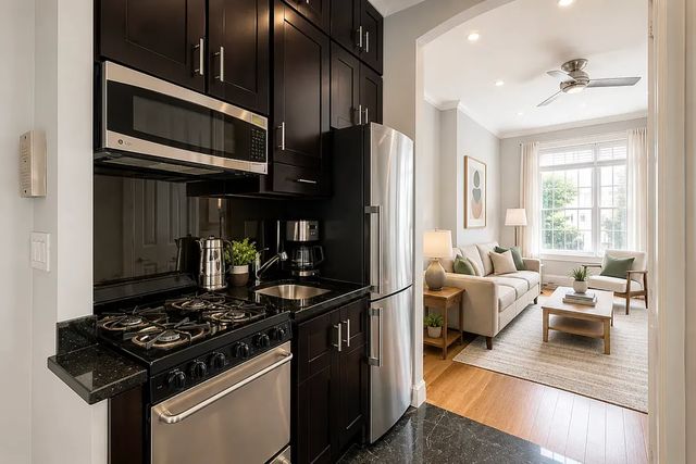 53 Leroy St #B, New York, NY 10014