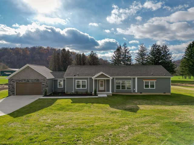 7752 Buckhannon Pike, Mount Clare, WV 26408