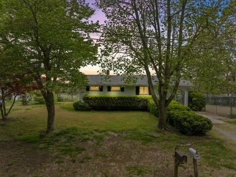 10 Sandpiper Ter, Wareham, MA 02571