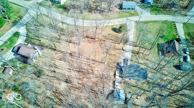 8088 Center Lake Rd, Nineveh, IN 46164