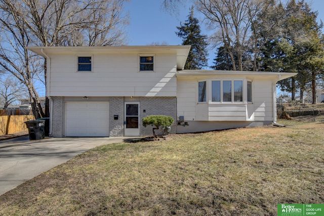 5205 N  48th St, Omaha, NE 68104