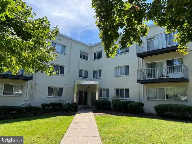 1009 Chillum Rd #310, Hyattsville, MD 20782