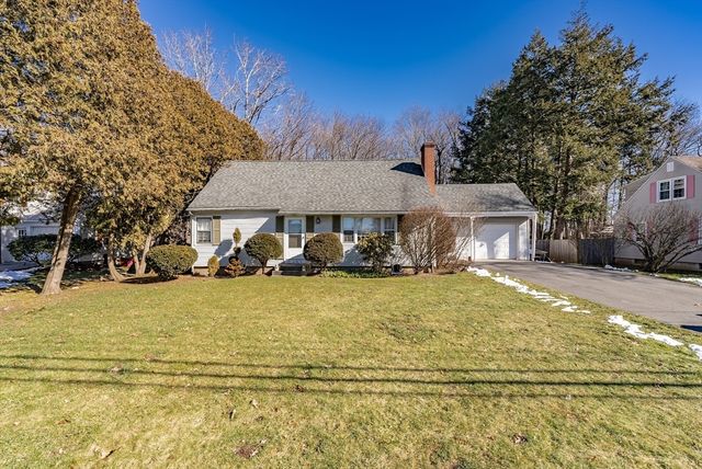 478 Amostown Rd, West Springfield, MA 01089