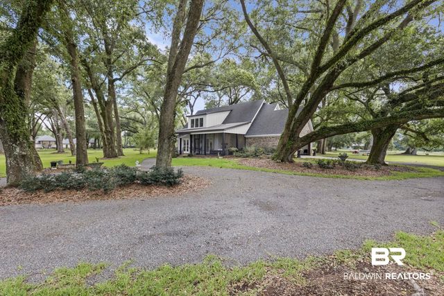 12190 Mandrell Ln, Fairhope, AL 36532