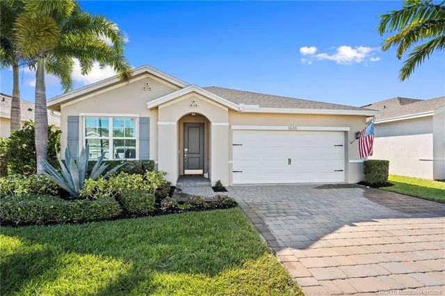 1610 NE Skyhigh Ter, Ocean Breeze, FL 34957