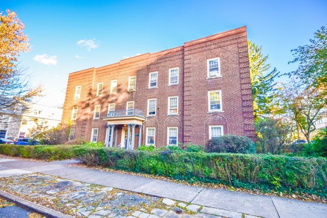 126 E  Nittany Ave #1-1/2, State College, PA 16801