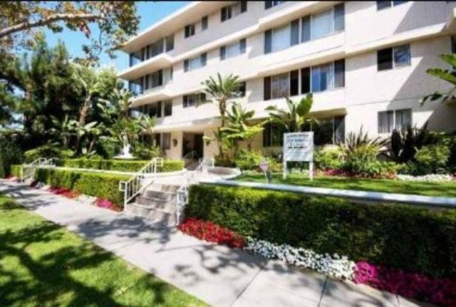 470 S  Bedford Dr   #301, Beverly Hills, CA 90212