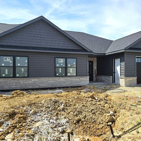247 Gavin Cir, Peosta, IA 52068