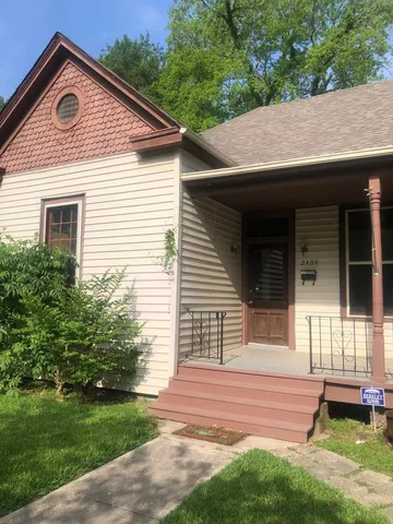 2404 Cherry St, Vicksburg, MS 39180