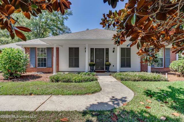 210 Southampton Pl, Brandon, MS 39042