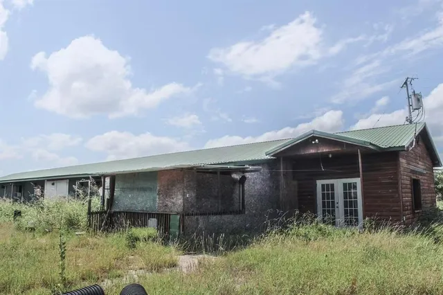 1866 Dolberg Rd, Sulphur, OK 73086