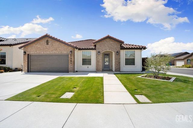 3301 Whispering Brook Ln, Shafter, CA 93263