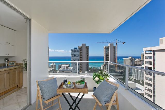 2421 Tusitala St #2903, Honolulu, HI 96815