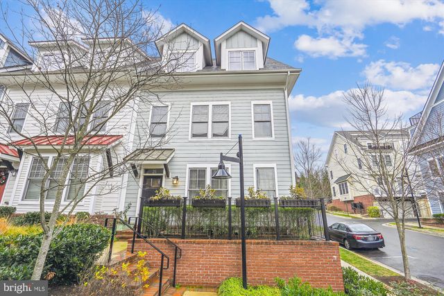 25 Ellsworth Heights St, Silver Spring, MD 20910