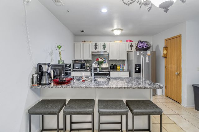 985 Remington Dr #A, Springdale, AR 72764