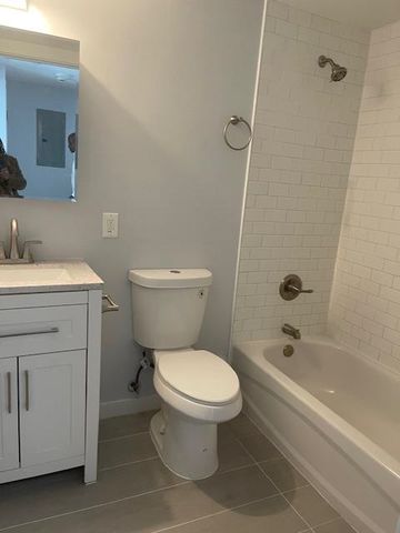 70 Wayne St #1-3, Jersey City, NJ 07302