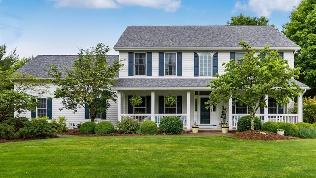 125 Cassidy Ct, Granville, OH 43023