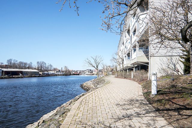 4 Daskams Lane #303, Norwalk, CT 06851