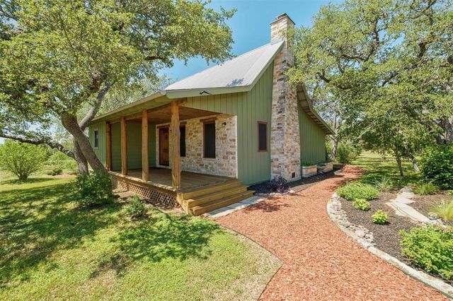 210 Ted Burger Rd, Dripping Springs, TX 78620