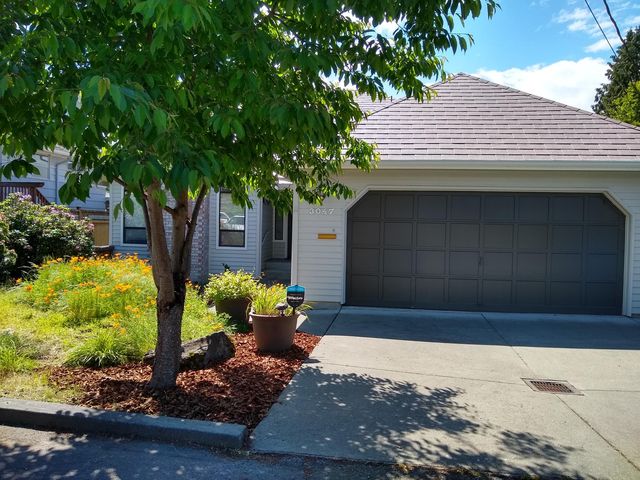 3047 50th Ave SW, Seattle, WA 98116