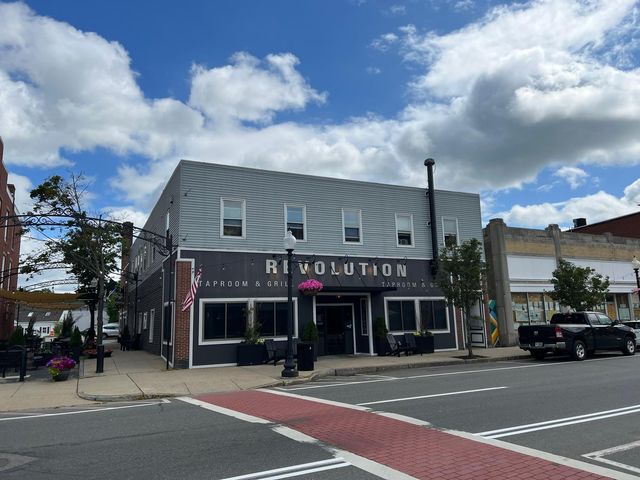 59 S  Main St, Rochester, NH 03867