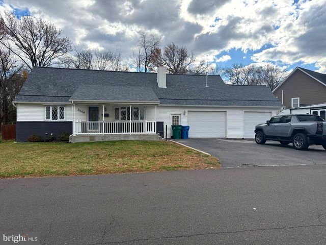 3006 Dixon Ave, Bristol, PA 19007