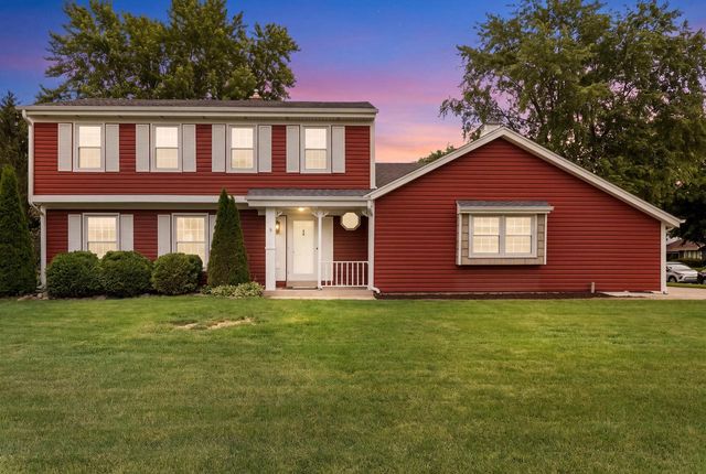 4590 S Regal DRIVE, New Berlin, WI 53151