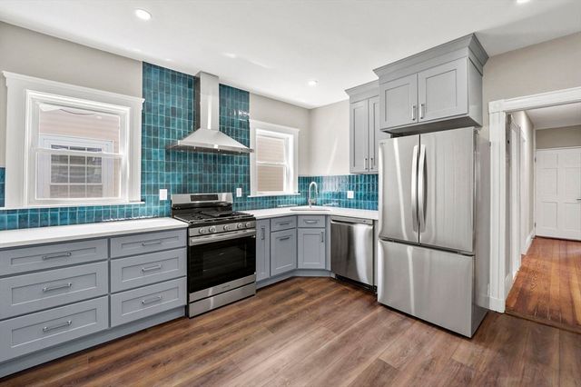 18 Lyon St #3, Dorchester, MA 02122