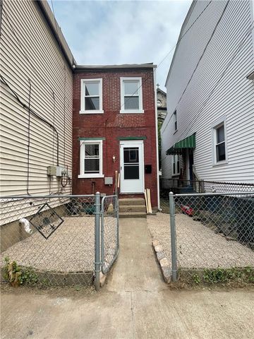 206 Clay St, Pittsburgh, PA 15215