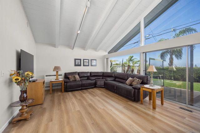 1151 Catalina Blvd, San Diego, CA 92106